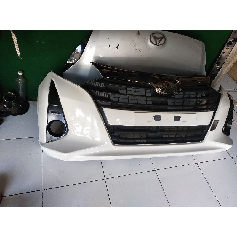 bumper depan toyota  CALYA 2018.2019.2020 kumplit