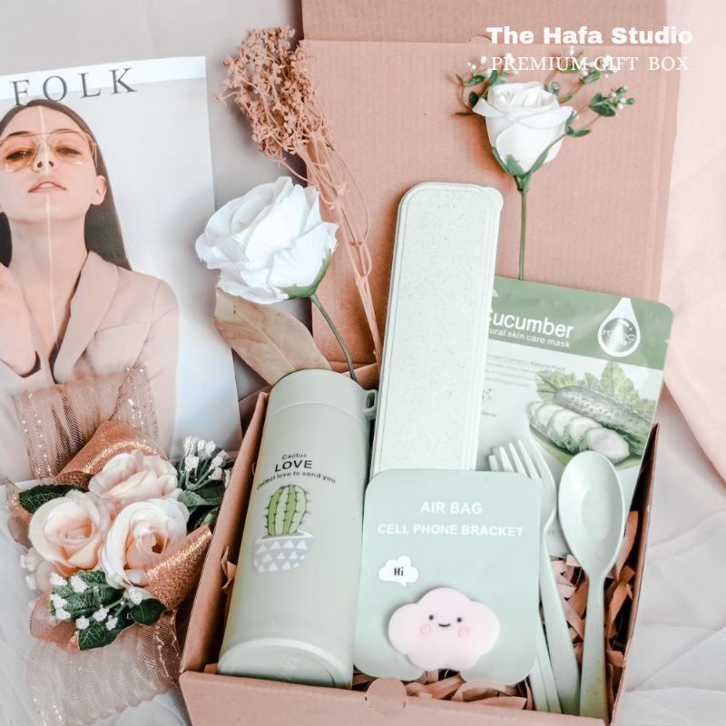 

KADO ULANG TAHUN / HAMPERS ULANG TAHUN / KADO WISUDA / KADO ANNIVERSARY / HAMPERS VALENTINE / VALENTINE GIFT / KADO VALENTINE / HADIAH VALENTINE / KADO PERNIKAHAN / HAMPERS WISUDA / KADO WANITA / KADO PRIA / GIFT BOX / HAMPERS IMLEK / CNY / BY HAFA STUDIO