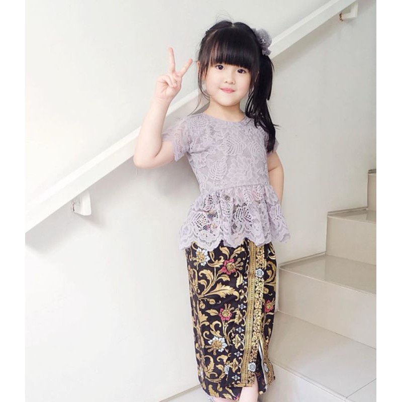 Baju Kebaya Broklat Putih Panjang Untuk Anak Tk