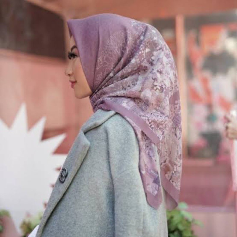 Buttonscarves New York series Big Apple