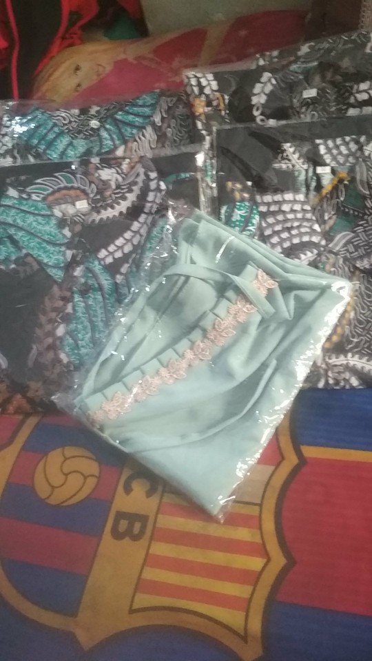 Batik Couple Keluarga Sania Ruffle Ori Ndoro Jowi Dnt Motif Madu Termurah Di Shopee Ori Bcp