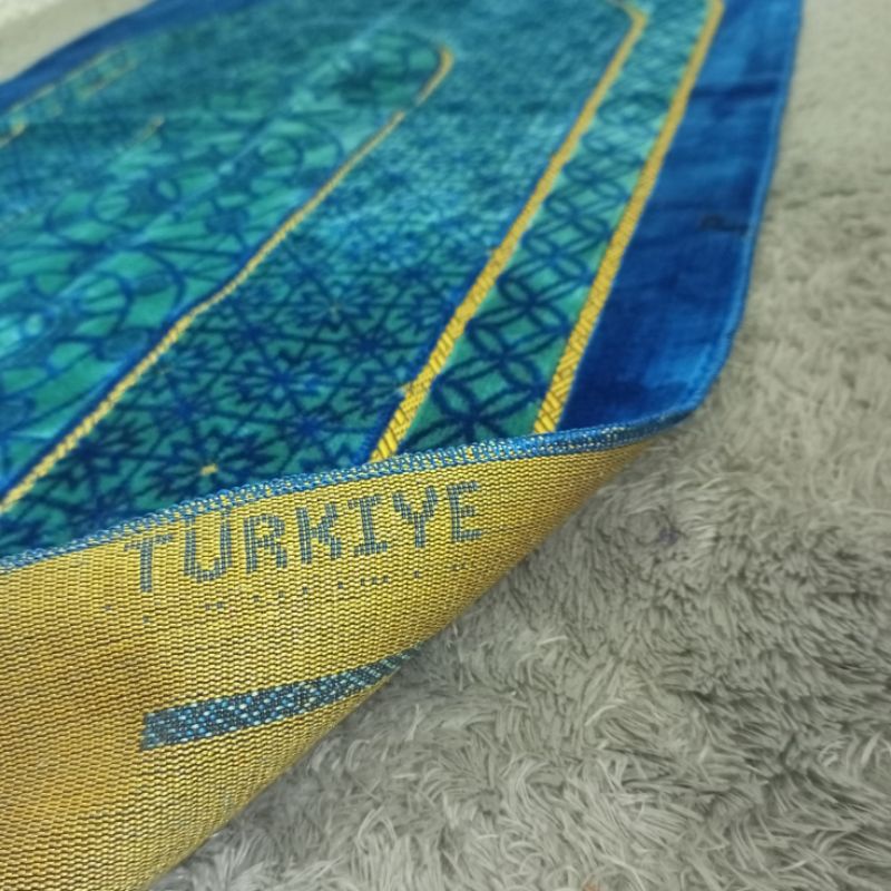 sajadah Turki super premium/sejadah turky bludru