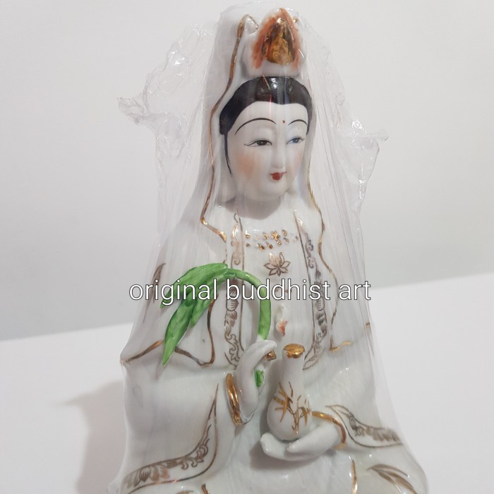 Patung Dewi Kwan Im Keramik 8 Inch 054