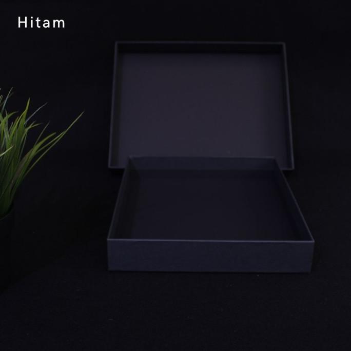 

[COD] Hardbox ukuran 25 cm x 20 cm x 3.5 cm [COD]