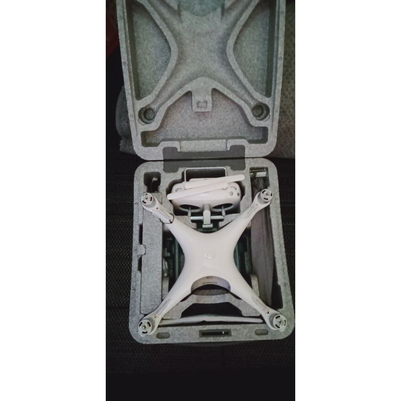 Dji phantom 4 pro plus like new