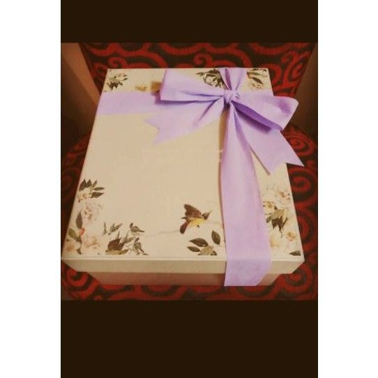

GRATIS desain utk pembelian Kotak Kado/Kotak Kue/Box Custom/Hampers Box /Box Cuatom