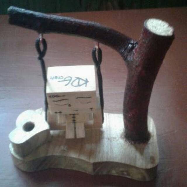 

Danbo hiasan dan tempat pensil