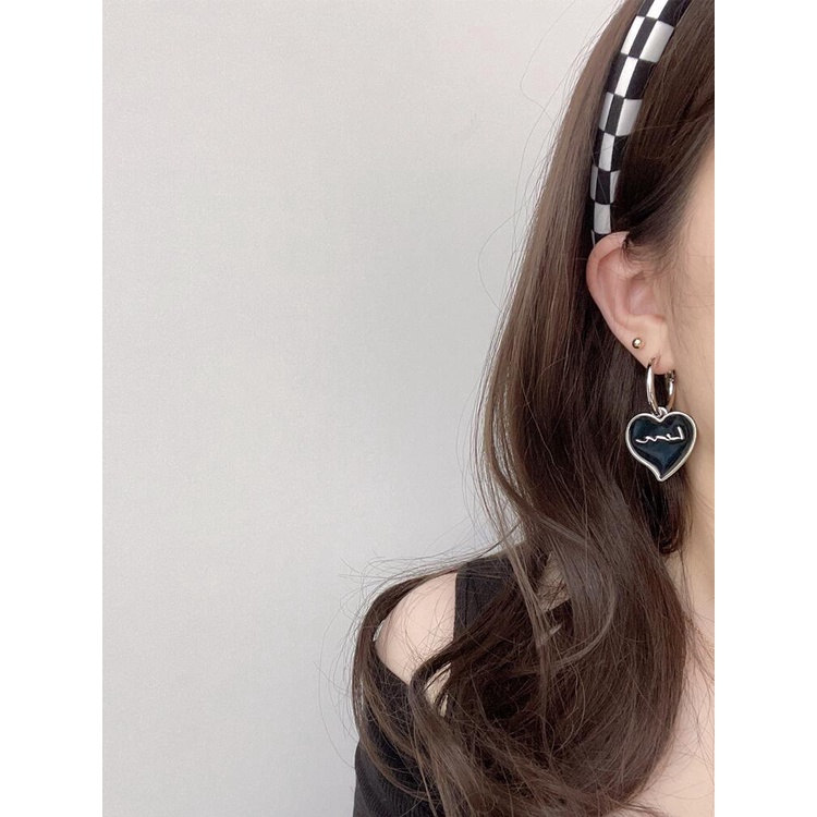 Anting Bentuk Hati Gaya Harajuku