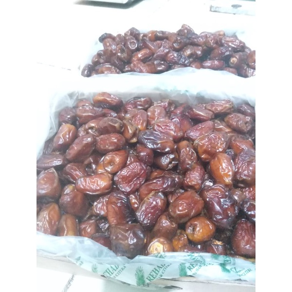 

Kurma Mesir 3kg/Kurma madu 3kg