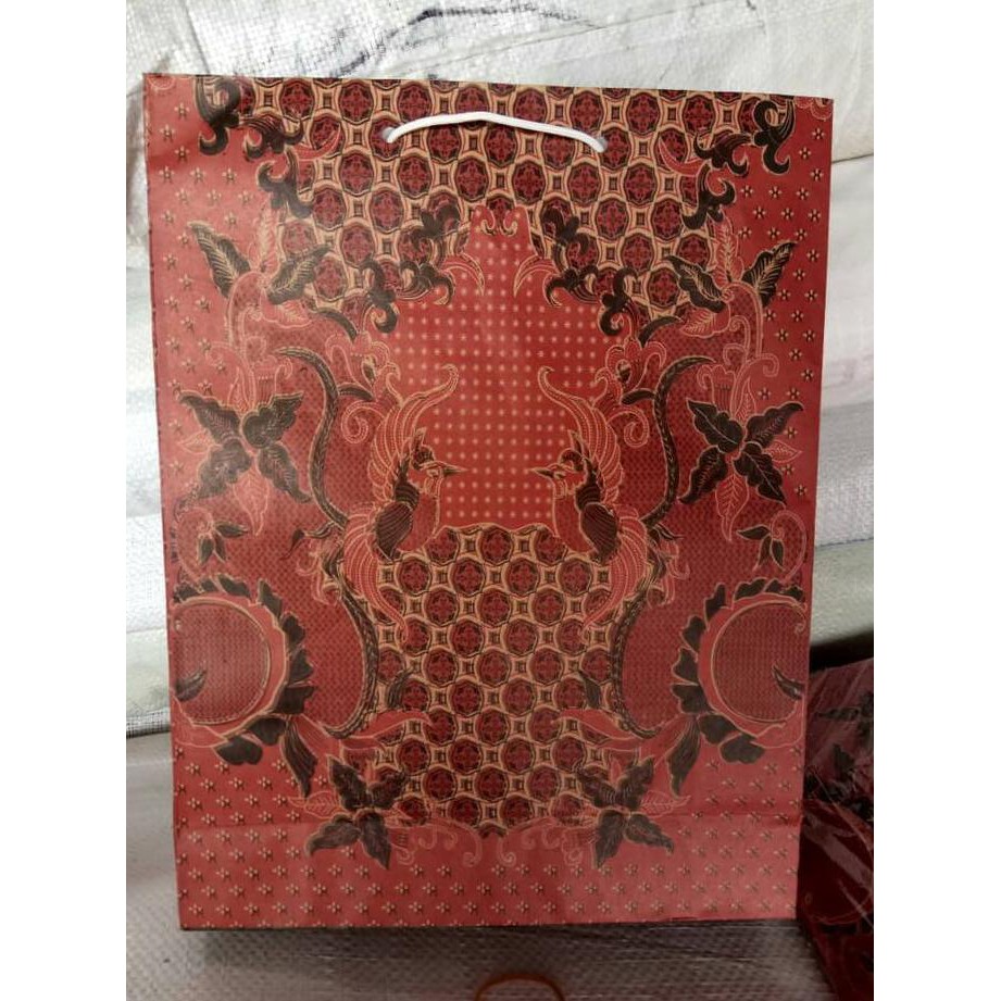 

Ready COD paper bag / shopping bag/ tas kertas batik uk 26cm x 34cm x 9cm ORIGINAL