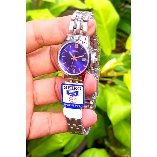 Jam tangan wanita  TERLARIS/ Jam Tangan mewah Stainles Anti air  free bok