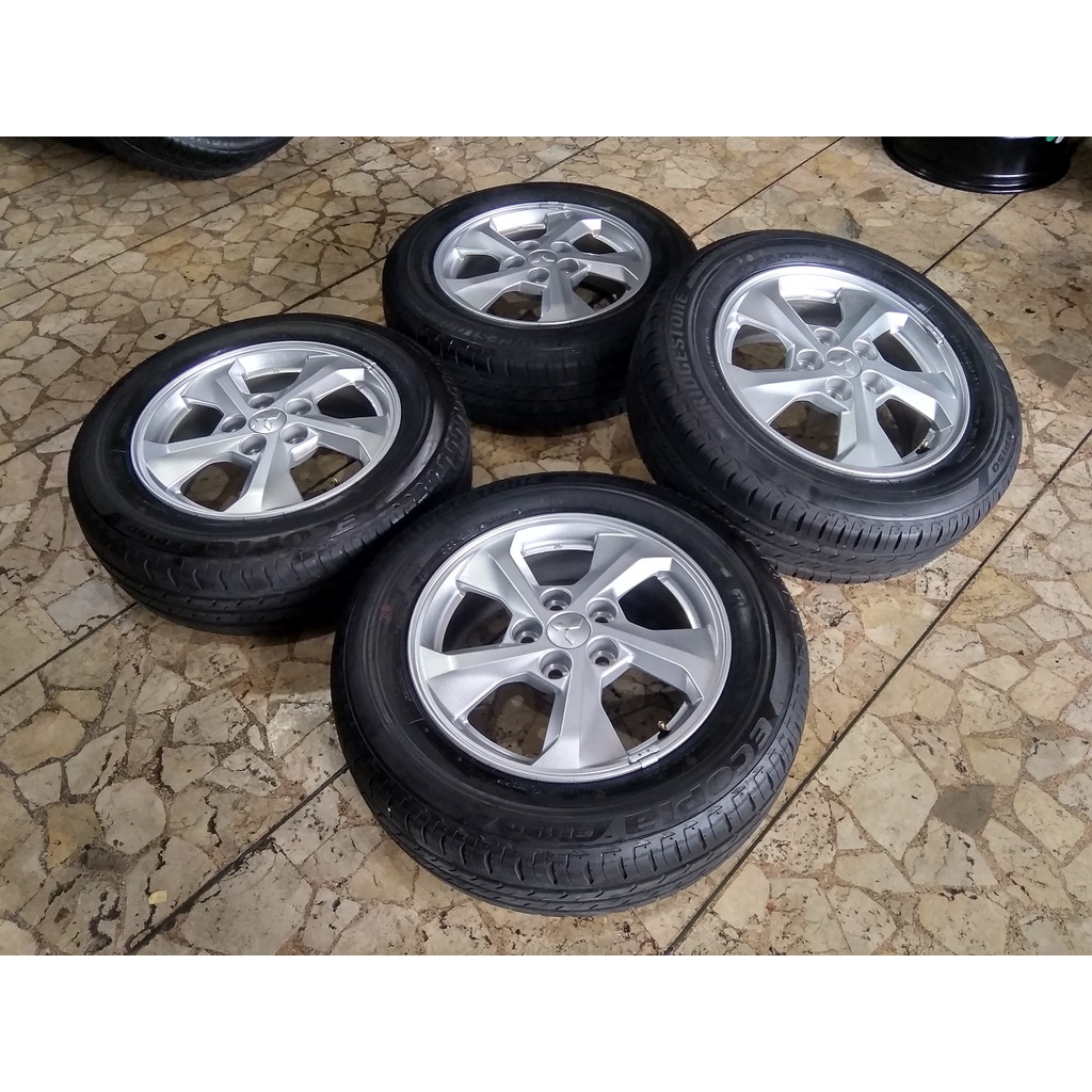 Velg Bekas Original New Xpander 2022 Ring 16 Pcd 5x114 + Ban 195 65 R16 Cocok Buat Mobil Serena Gran