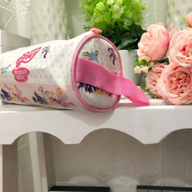 

Round Pencil Case Pony Polka