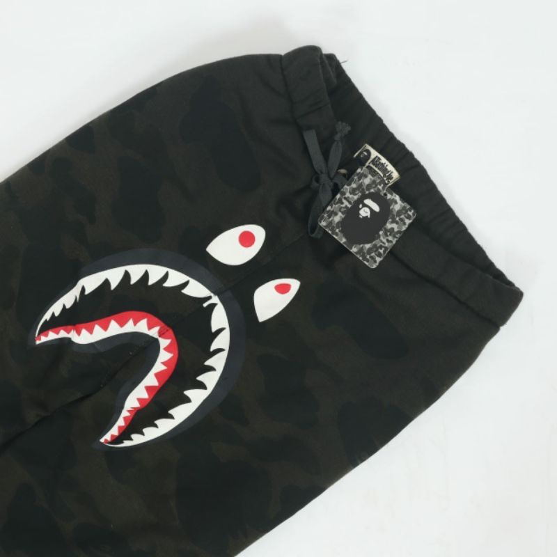 JOGGER PANTS BAPE SHARK CAMO  FULLPRINT AUTHENTIC FULLTAG &amp; LEBEL