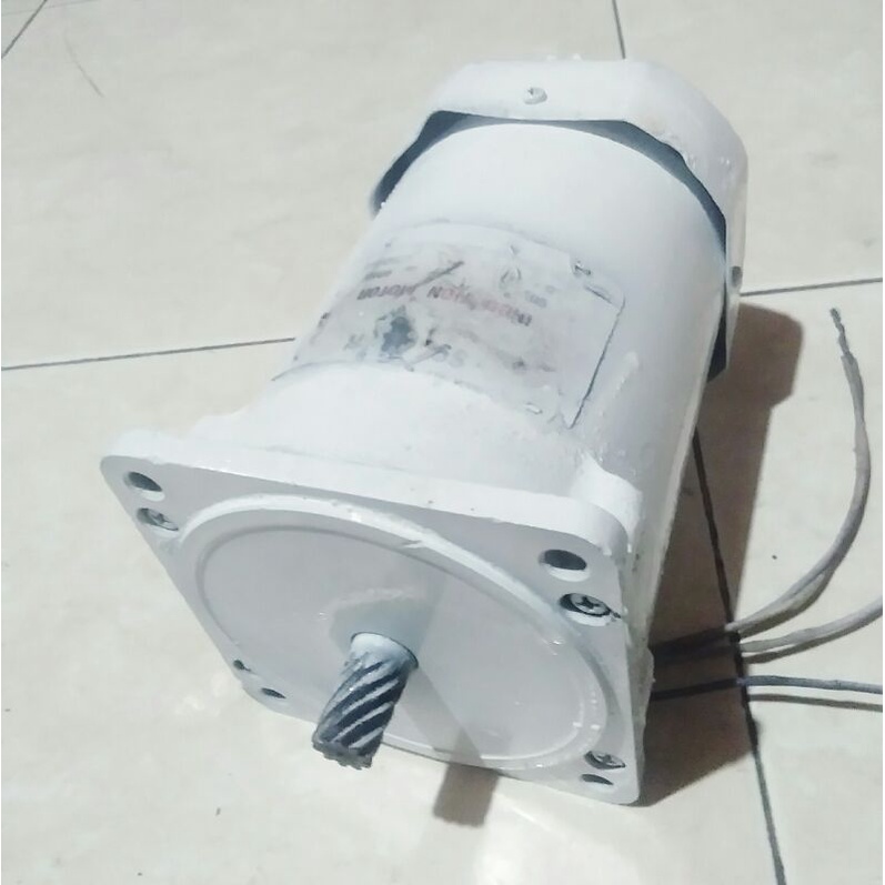 dinamo oriental motor ac220v ac  90wat