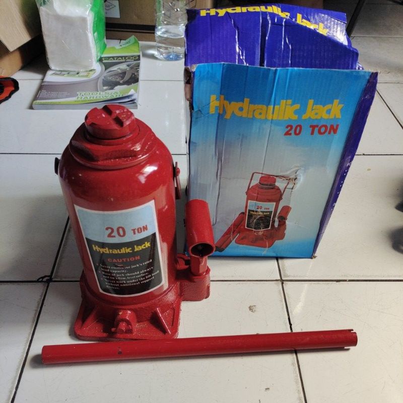 dongkrak botol 20 ton / hydrolaulic bottle Jack 20 ton