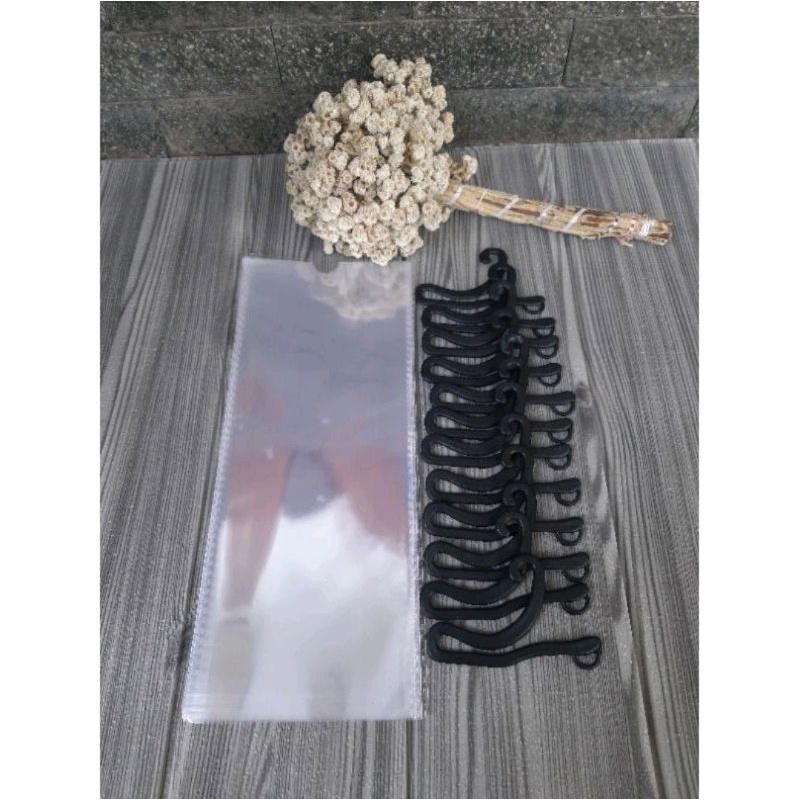 PLASTIK PAKING DAN GANTUNGAN ISI 1 LUSIN (12 Gantungan+plastik)/PLASTIK KAOS KAKI DAN HANGER BEBEK D