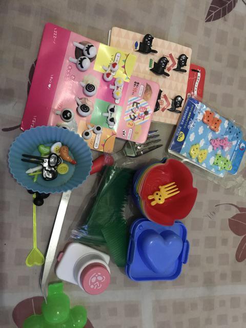 10 Pcs Tusuk Kue Motif Kartun Aneka  Warna