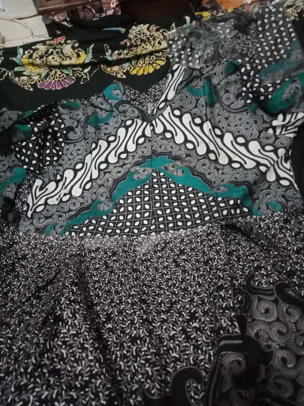 Batik Couple Keluarga Sania Ruffle Ori Ndoro Jowi Termurah Motif Dimensi Abu