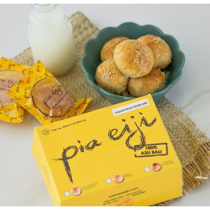Pia Eiji Oleh Oleh Bali Pia Coklat Pia Keju FREE BUBBLE