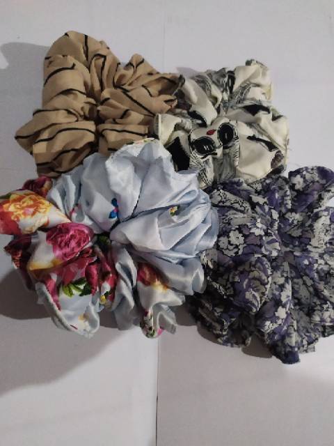 Scrunchie jumbo / Cepol rambut /ikat rambut