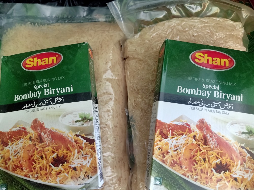 Paket Hemat Shan Bombay Biryani dan Beras Basmati 1kg