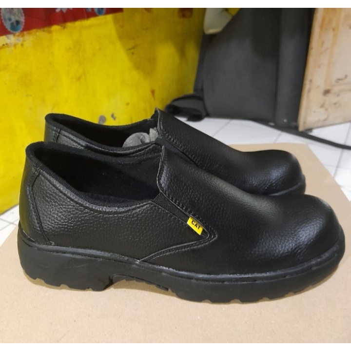 sepatu safety cocok untuk kerja dan bergaya