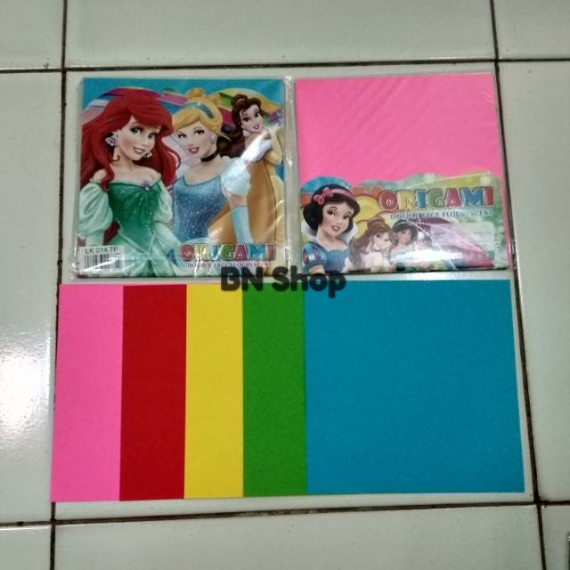 

Kertas Lipat Origami 14 x14 cm