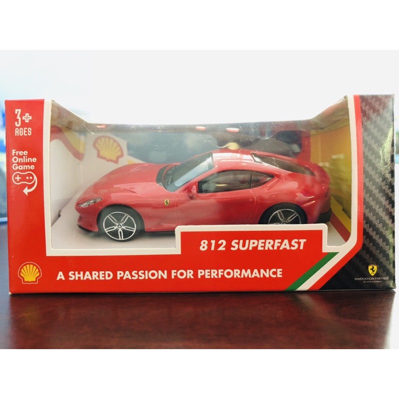 Ferrari 812 Superfast skala 1/43