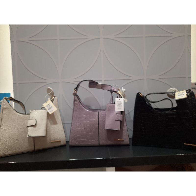 Tas cewek merek conexion brand matahari