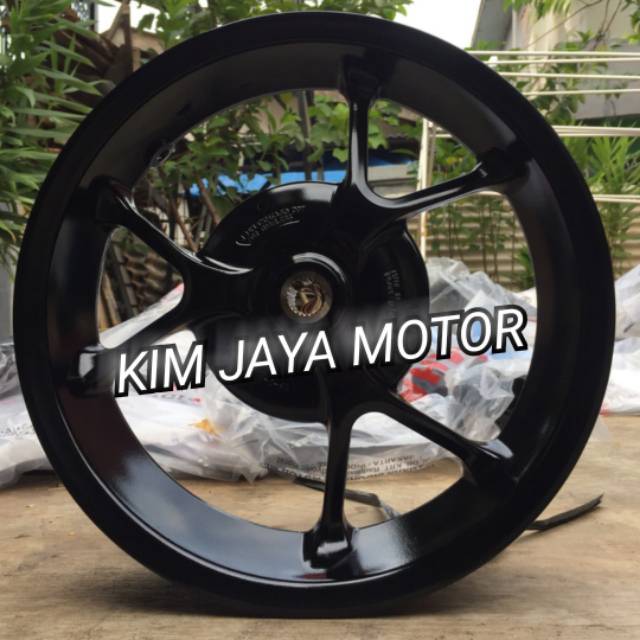 Velg belakang aerox 155 hitam original