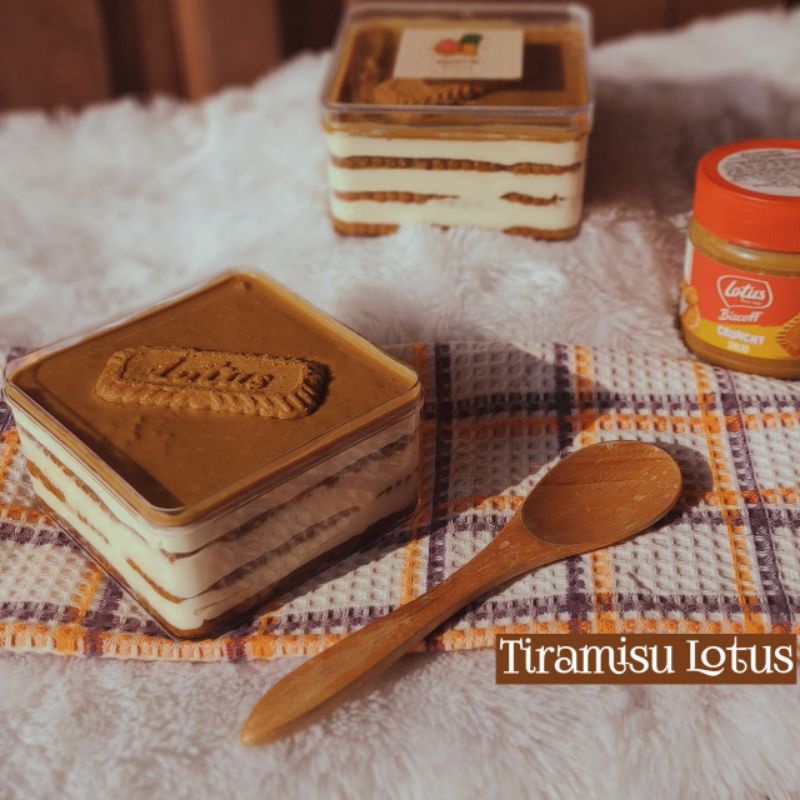

tiramisu lotus