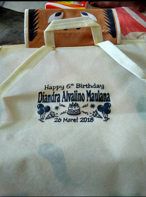 

Biaya Sablon tas bahan sponbun