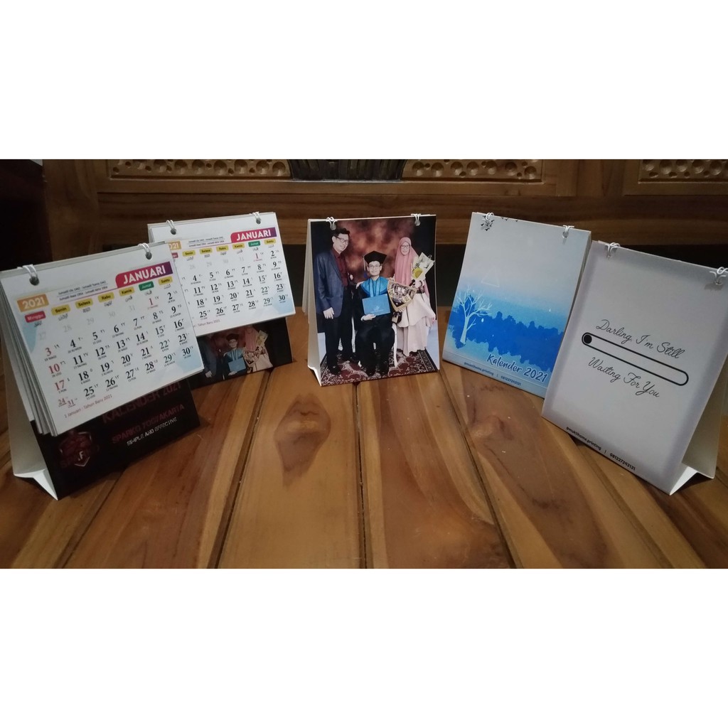 

Custom Kalender Mini | Kalender Meja/Kalender Duduk - 10 x 14.45 cm