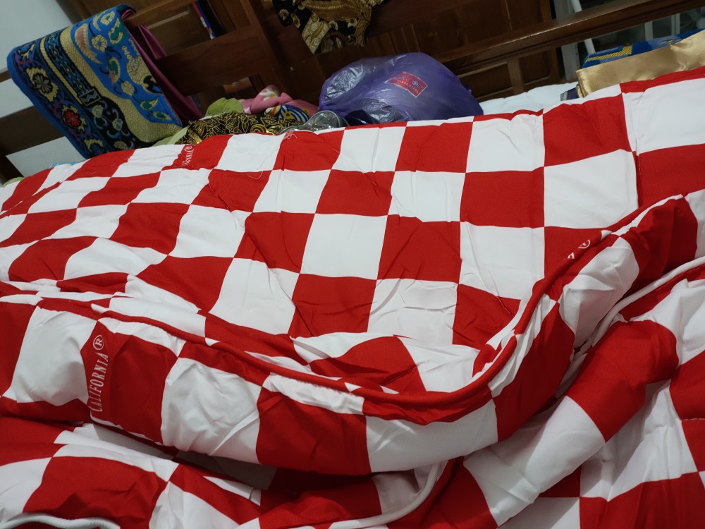 Promo Bedcover Saja California 200x200 Balena Mirah Moala Paris Rosea Geo - 180 King 160 Queen Bc