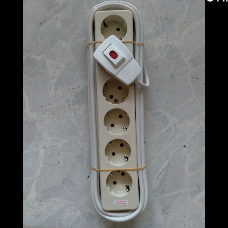 STOP KONTAK UTICON 6 LUBANG / 2 METER / SAKLAR LAMPU BROCO