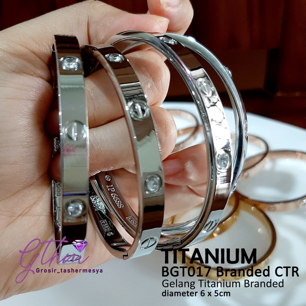 Gelang titanium cap 750 permata bgt077