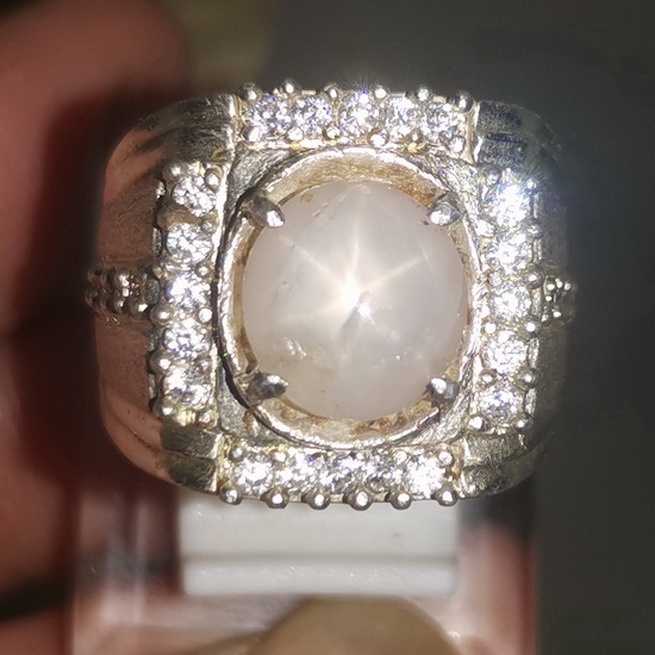 Cincin Batu Akik White Star Safir Selon