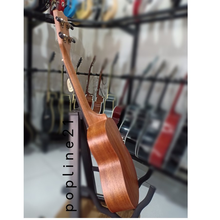 Ukulele SANTO Concerto Import Bonus Tas Capo Pick / Tanpa Bonus