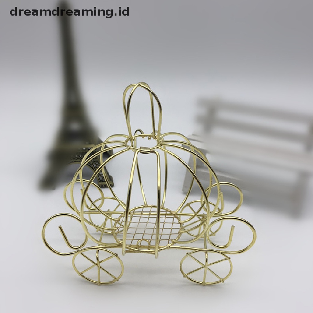 Kotak Permen Desain Kereta Labu Warna Emas Untuk Hadiah