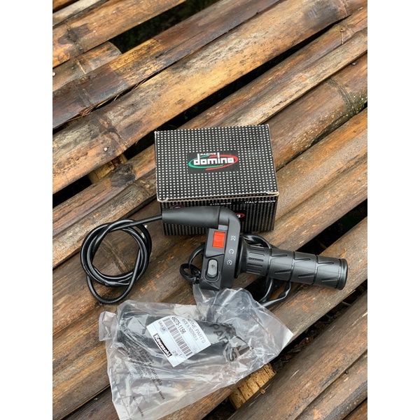 HOLDER KANAN KSR GAS SPONTAN KSR REPLIKA DOMINO MIRIP ORI