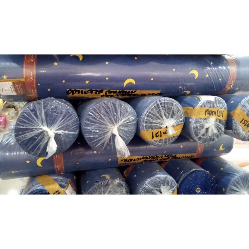 BULAN BINTANG NAVY / STARMOON NAVY KAIN BAHAN SPREI ,GORDEN , PIYAMA TERMURAH