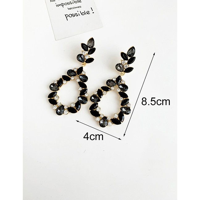 LRC Anting Tusuk Fashion Alloy Diamond Drop Shape Earrings D30876