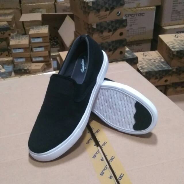 Sepatu spotec justin black