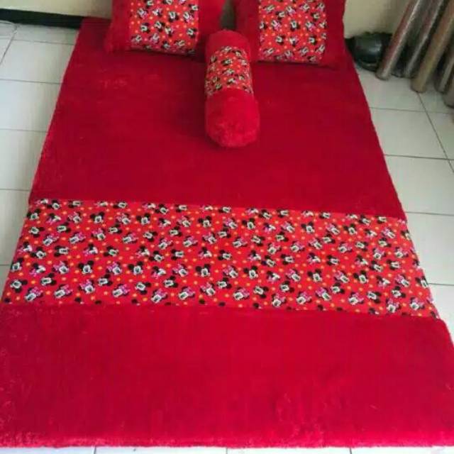Kasur lipat, bulu Rasfur, isi Dakron.