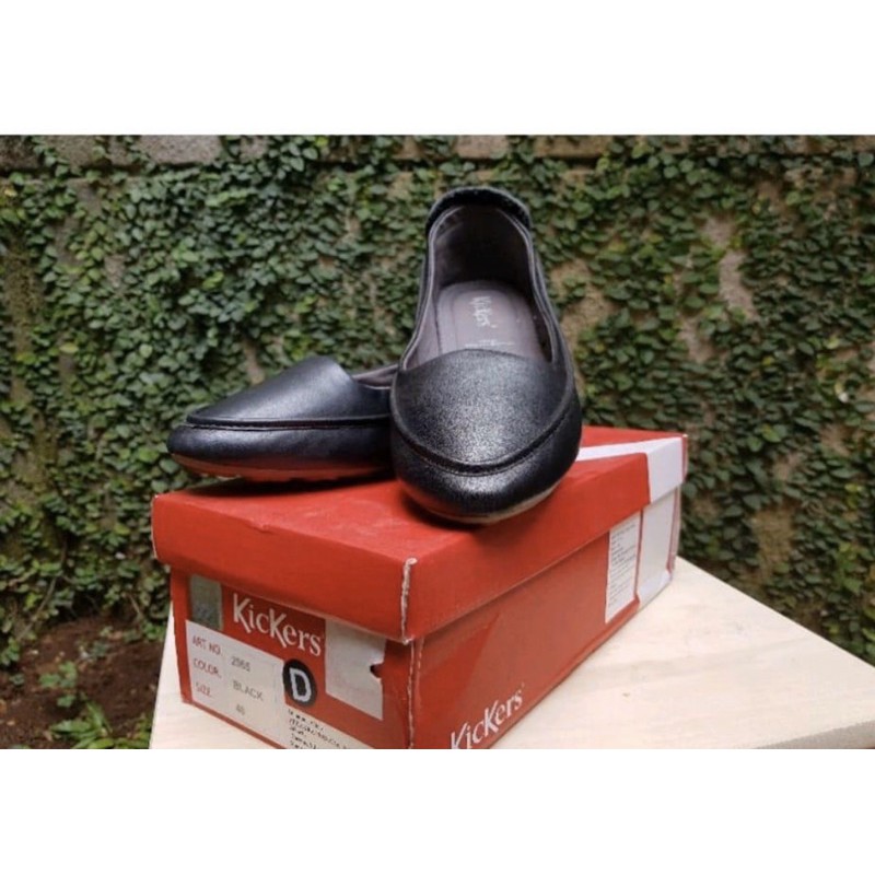 Sepatu Kickers Original