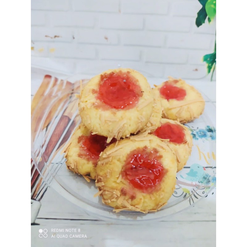 

Strawberry Cheese Thumbprint PREMIUM - Strawberry Cheese Kue Lebaran - Blueberry Cheese Thumbprint