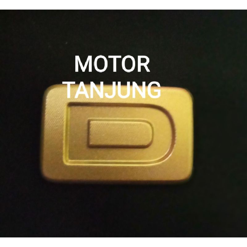 EMBLEM TIPE D LUXIO GRAND MAX warna gold