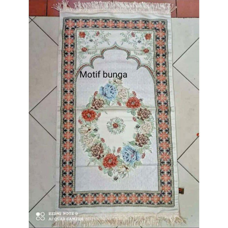 Sajadah Premium Bordir Sulam Motif Bunga Rumbai Tambang