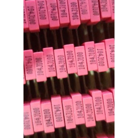 MKM 104/100v merah
